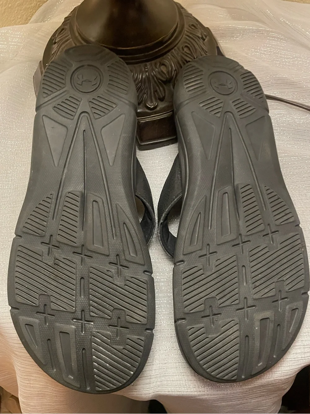Under Armour Men’s Black Foam Cushioned Flip Flops